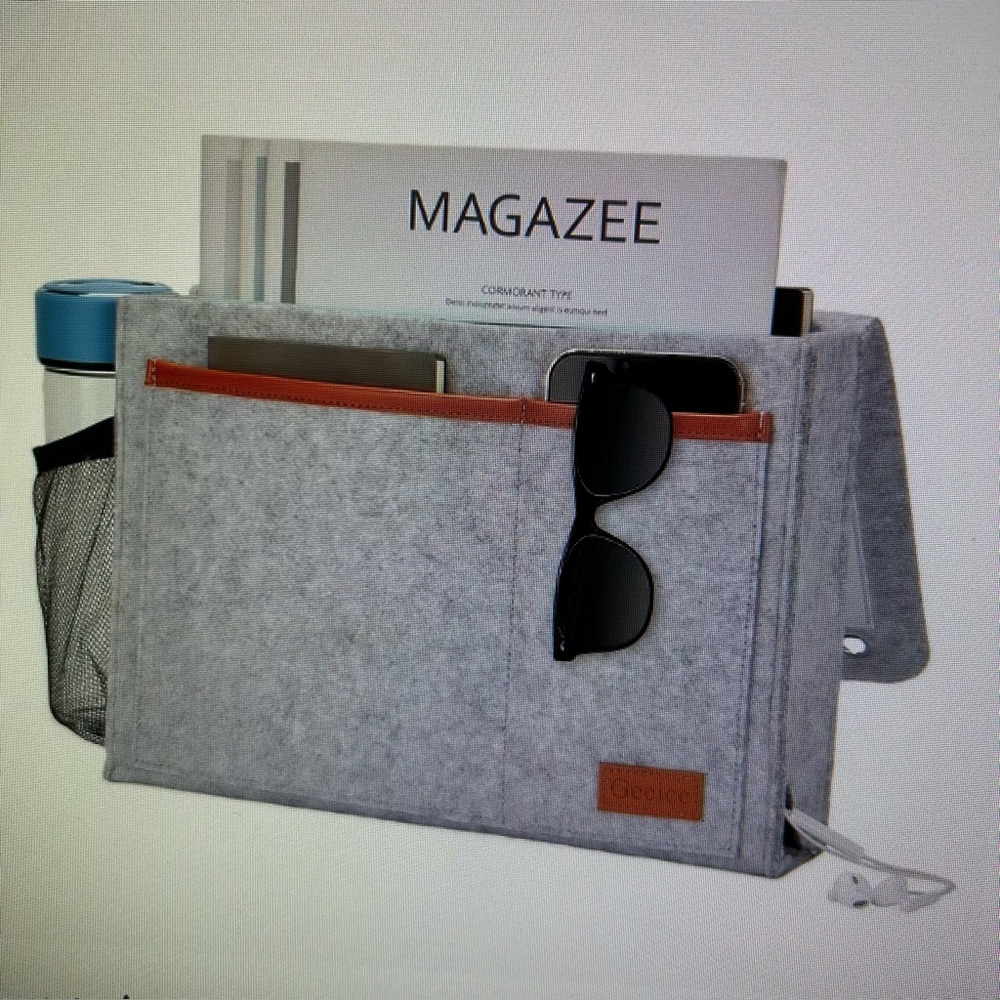 “Geeice” grey felted bed caddy w/bottle holder, leatherette trim & multi-pockets